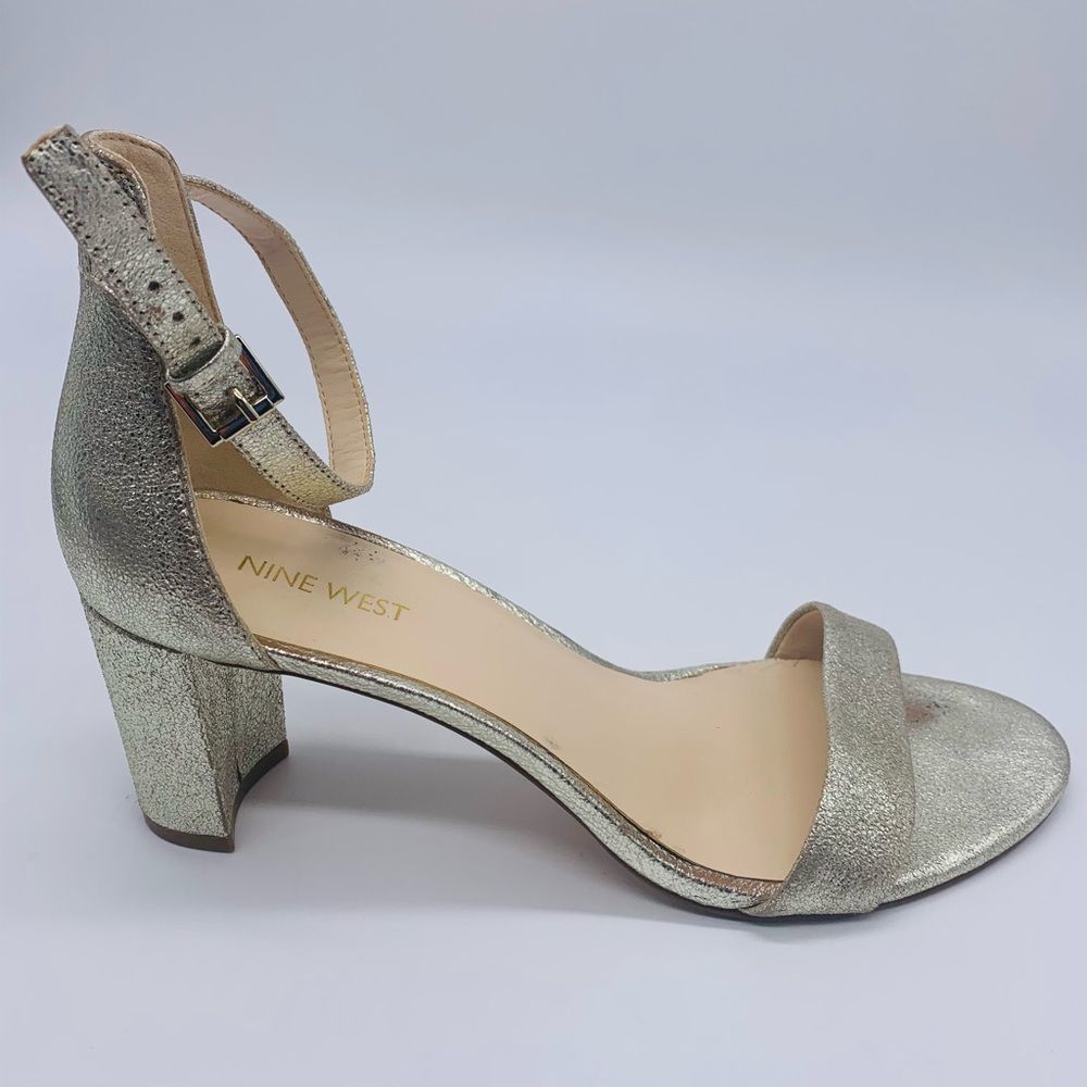 Nine West Champagne heel with ankle strap size 10